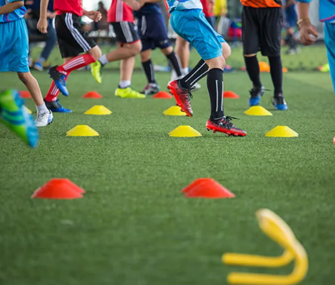 Cara Melatih Koordinasi Kaki Pemain Sepak Bola