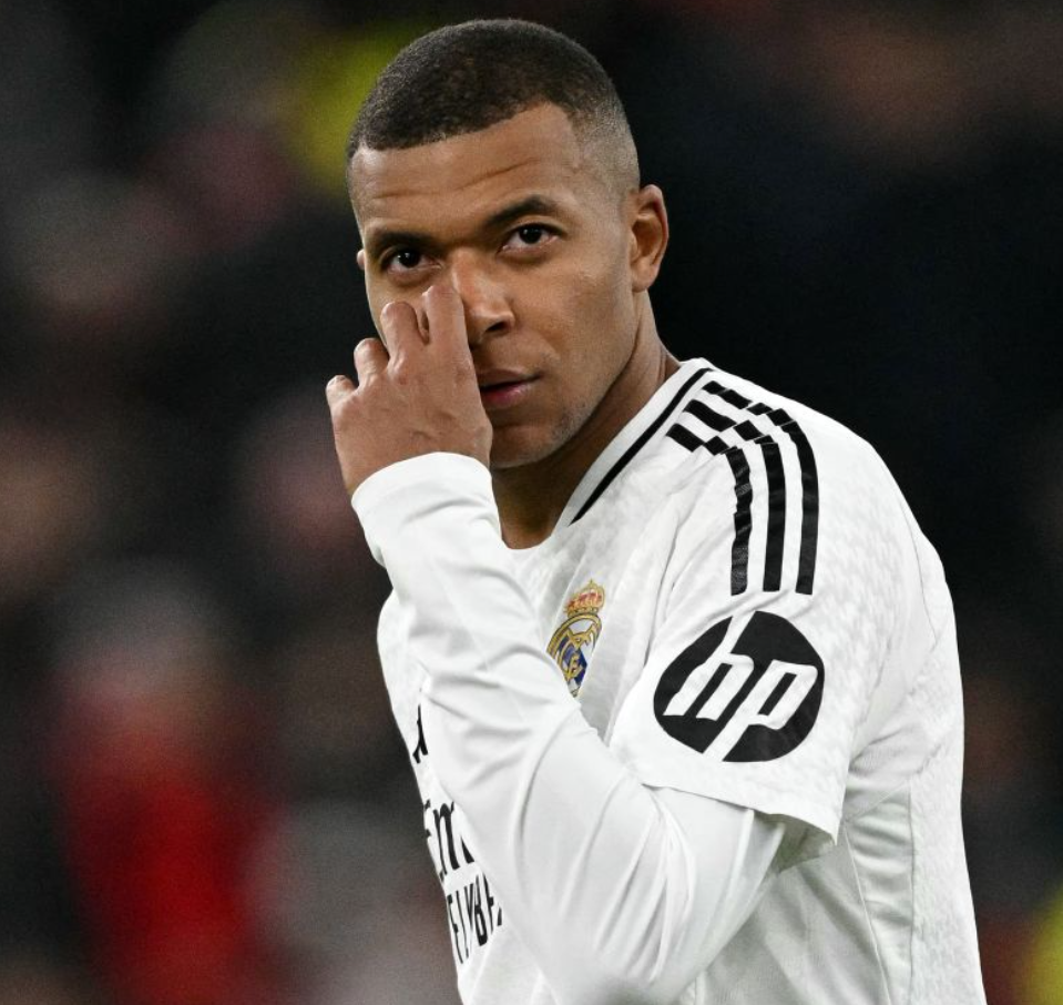 Pemain Sepak Bola Yang Sangat Sulit Untuk Dikejar