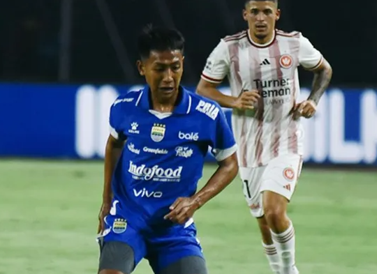 Chemistry Pemain Asing dalam Kompetisi Sepak bola